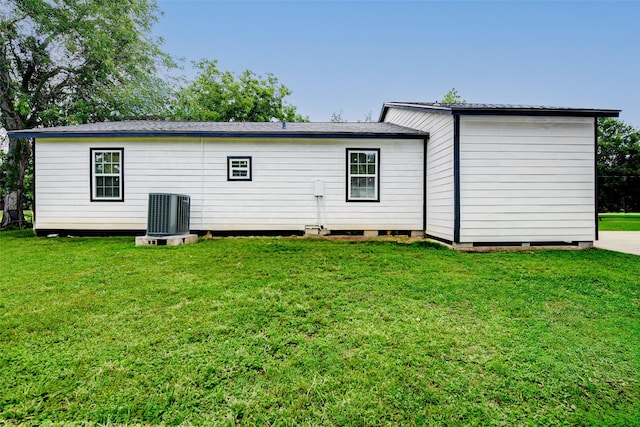 706 Beaumont St, Anahuac, TX 77514 - photo 37