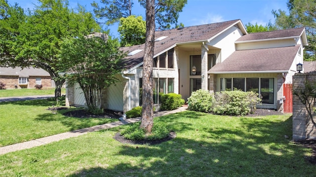 view of front of house with a front yard