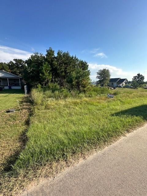 642 County Road 5015, Cleveland, TX 77327