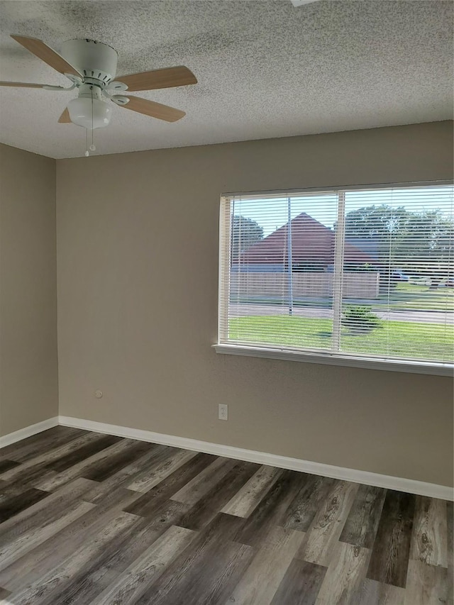 15407 Runswick Dr, Houston, TX 77062 - photo 14