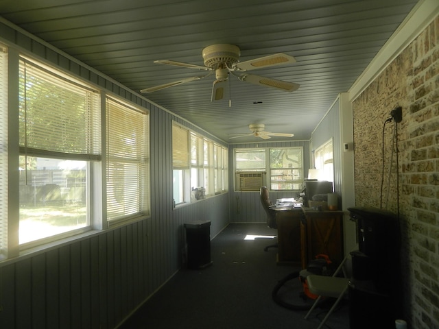 sunroom / solarium with cooling unit