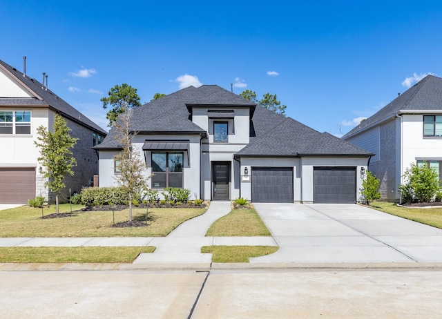 view of front of property featuring a front lawn