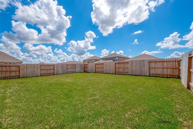 910 Rosewood Trl, Beasley, TX 77417 - view of yard with a fenced backyard
