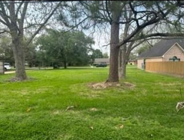 Listing photo 3 for 213 Ridgemont, Alvin TX 77511