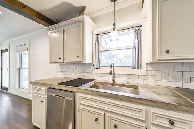 kitchen with sink, stainless steel dishwasher, dark wood-type flooring, crown molding, and decorative backsplash