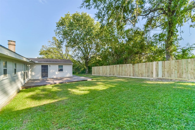 view of yard featuring a patio