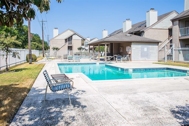 8235 Sands Point Dr Unit 156, Houston, TX 77036 - community pool featuring a patio area