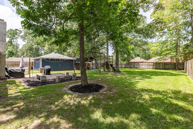 view of yard featuring a playground