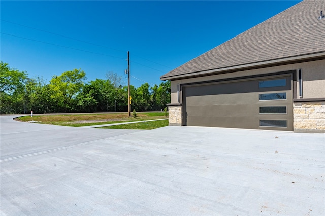 exterior space featuring a yard