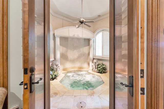 bathroom featuring ceiling fan