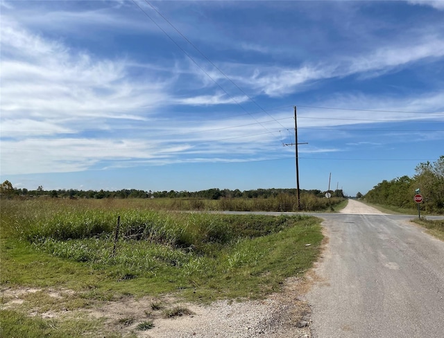 Listing photo 3 for 7931 County Road 605, Dayton TX 77535