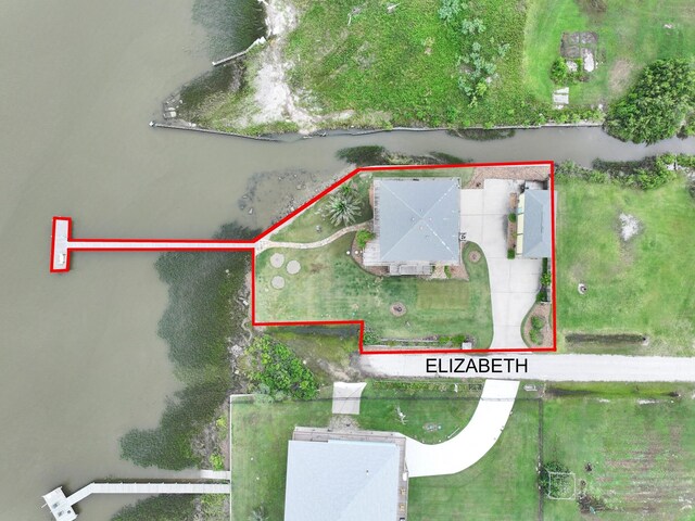 1038 Elizabeth St, Gilchrist, TX 77617 - map / location featuring property parcel outlined