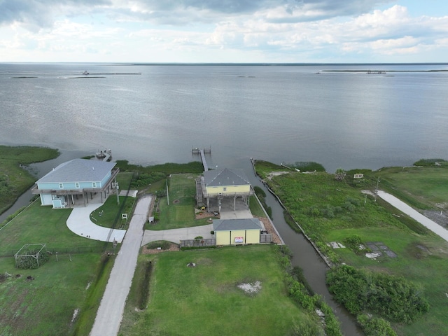1038 Elizabeth St, Gilchrist, TX 77617 - aerial view of property and surrounding area featuring a large body of water