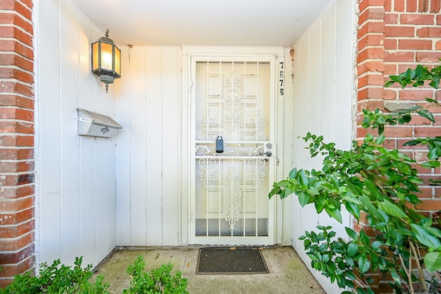 view of property entrance