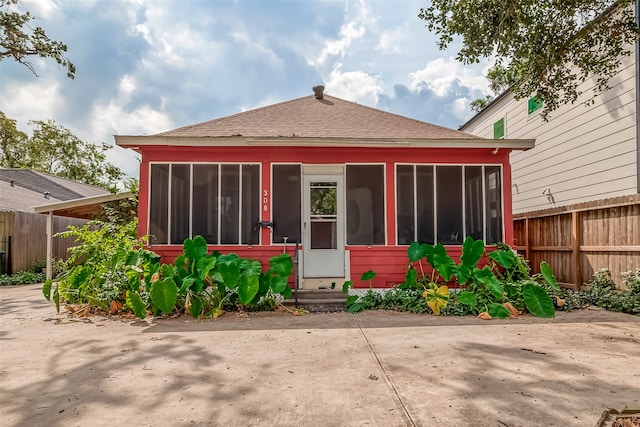 Listing photo 2 for 308 E 28th St, Houston TX 77008