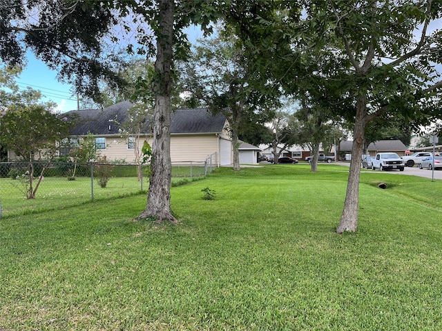 Listing photo 2 for 1869 Aspen Ln, Seabrook TX 77586