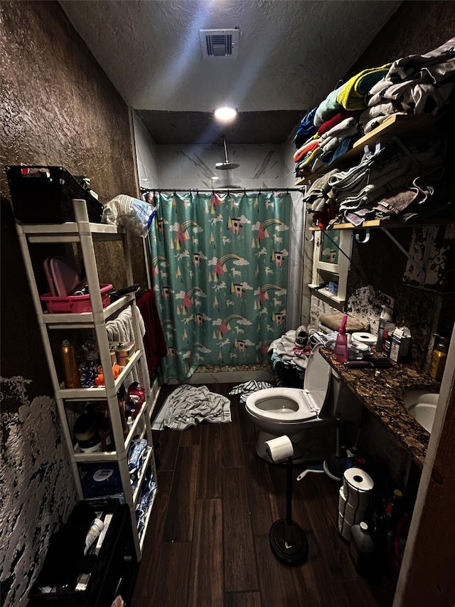 spacious closet with wood-type flooring