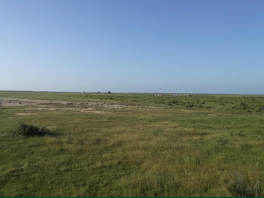 1145 Paisley St, Gilchrist, TX 77617 - photo 2