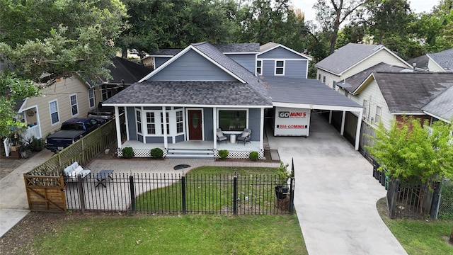 view of front of home with a front yard