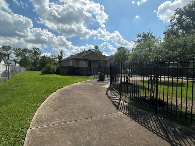 exterior space featuring a yard