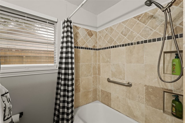 bathroom featuring shower / bath combo