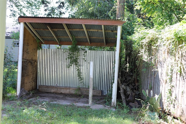 view of outbuilding