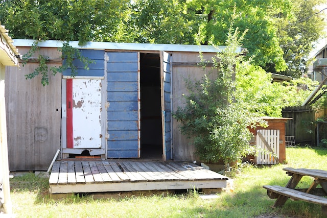 view of outdoor structure