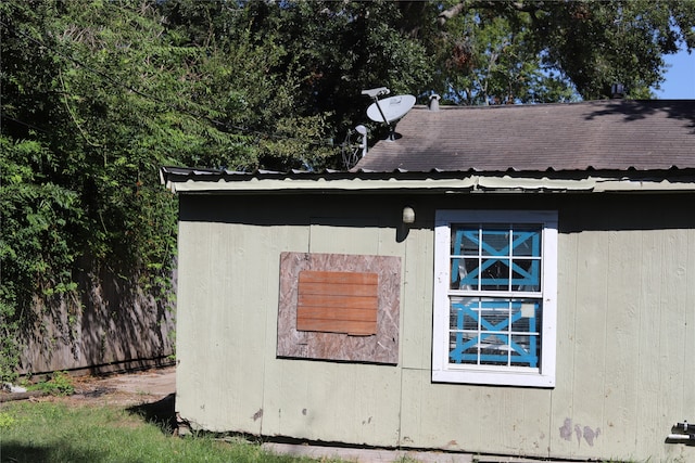 view of property exterior