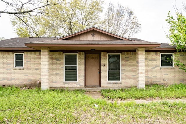 view of front of home with a porch