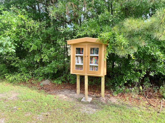 view of outdoor structure