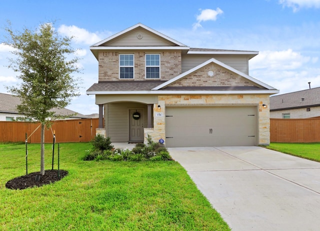 view of front of property featuring a front lawn