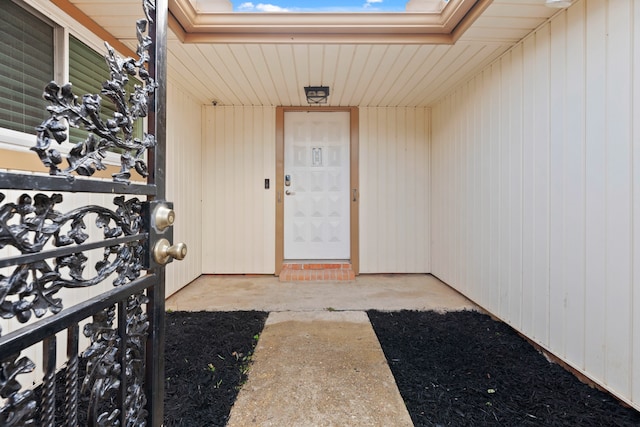 view of property entrance