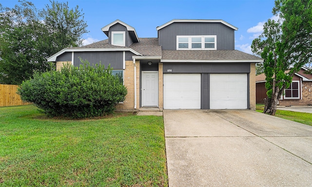 view of front of property with a front yard