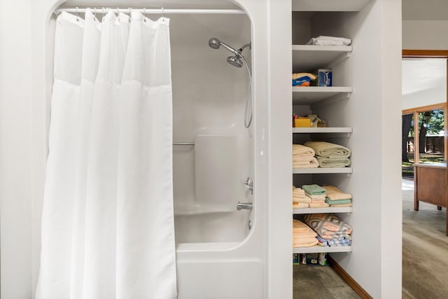 6711 River Lodge Dr, Spring, TX 77379 - interior space featuring baseboards and shower / bath combination with curtain