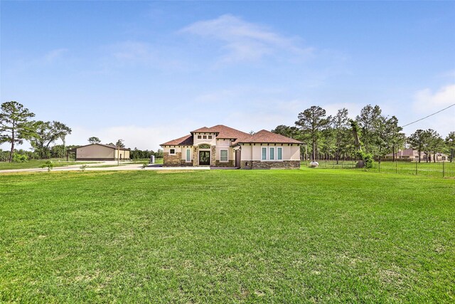 view of yard with a garage