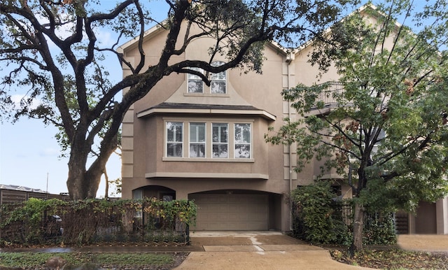 view of front of property featuring a garage