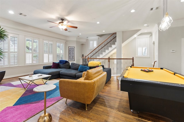 playroom featuring crown molding, ceiling fan, wood-type flooring, and billiards