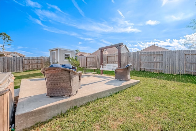 view of yard with a patio