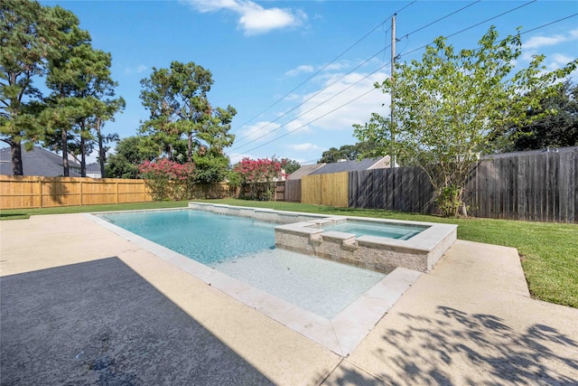 view of pool with a lawn, an in ground hot tub, and a patio