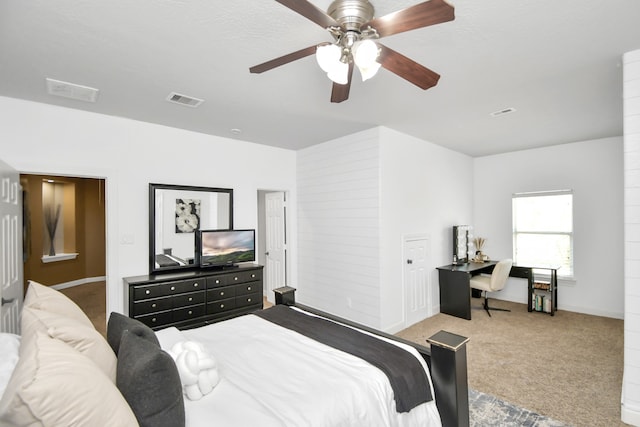 bedroom with carpet flooring and ceiling fan