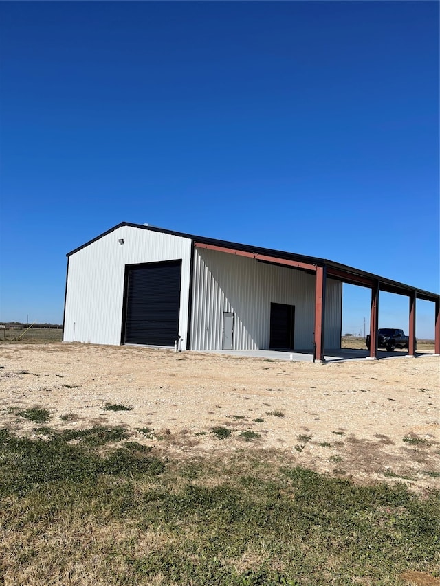 Listing photo 2 for 1797 County Road 328, Louise TX 77455