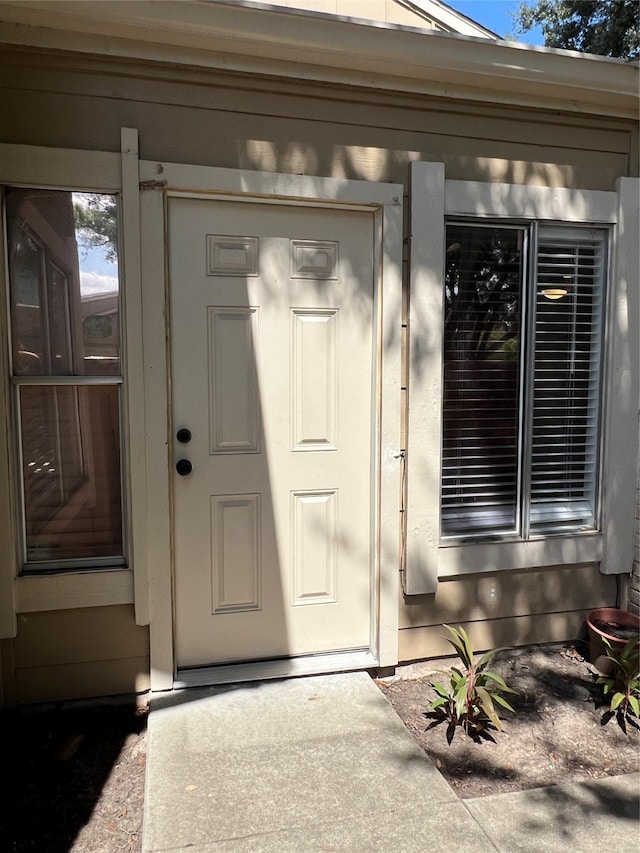 view of property entrance