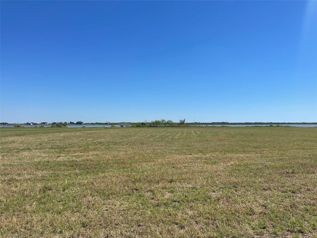 Listing photo 2 for 397 Bay Dr, Palacios TX 77465