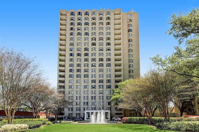 view of building exterior