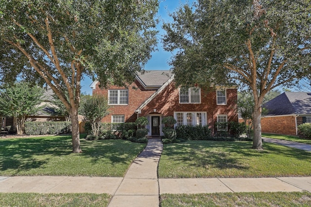 view of front of property with a front yard