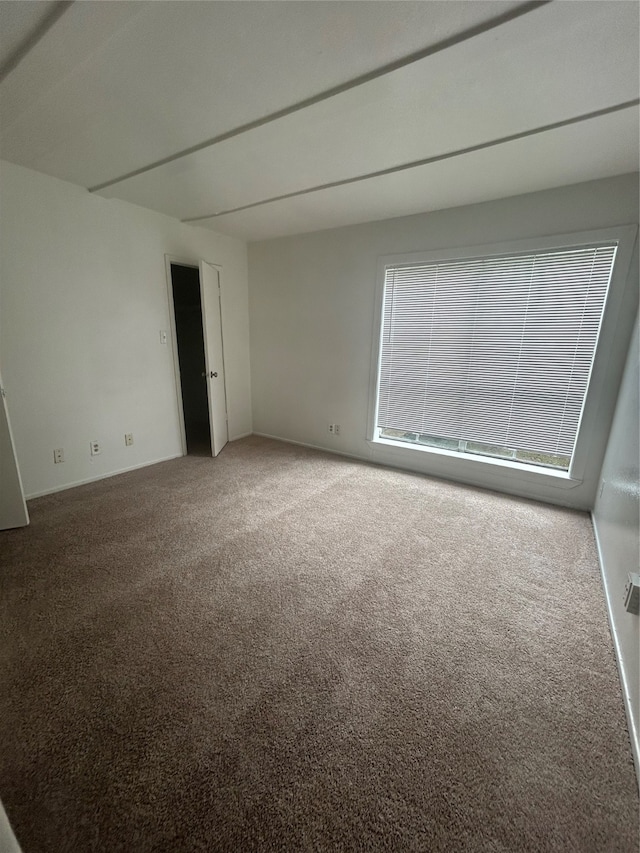 empty room with carpet