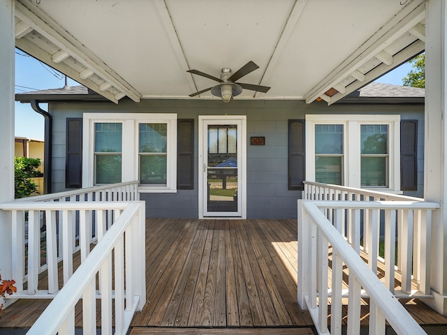 deck with ceiling fan