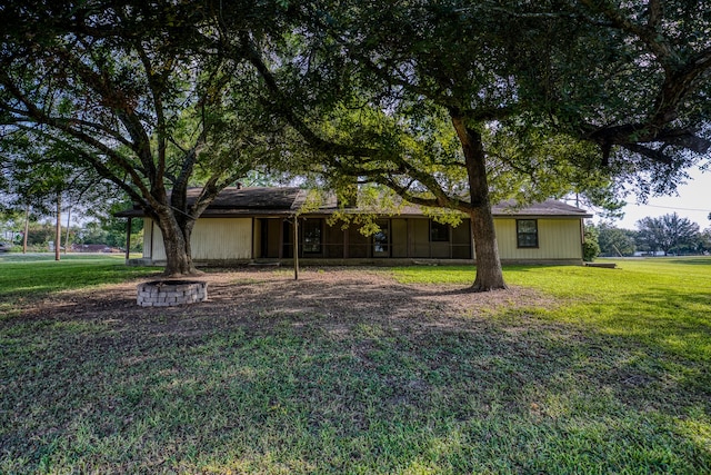 view of front of home with a front yard