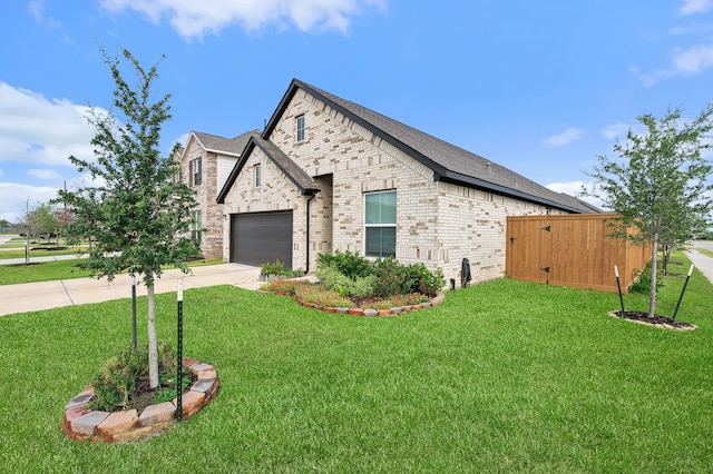 view of front of property with a front lawn