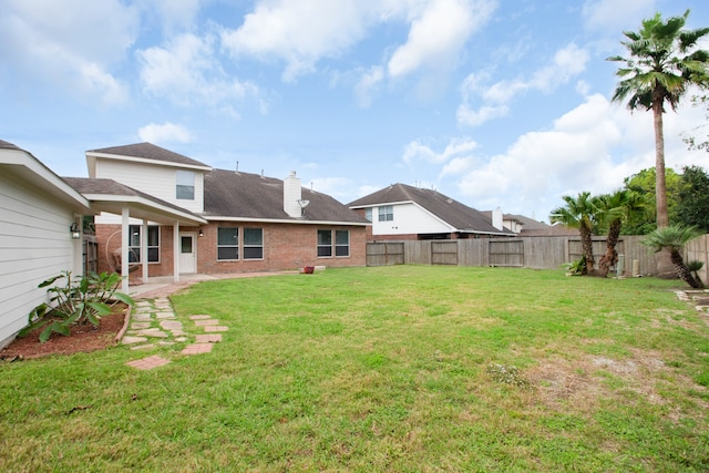 view of yard with a patio area